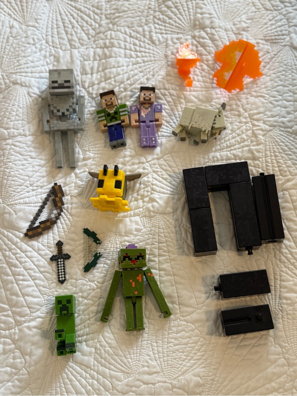 Minecraft Collectible Action Figures Set - Green & Yellow Characters